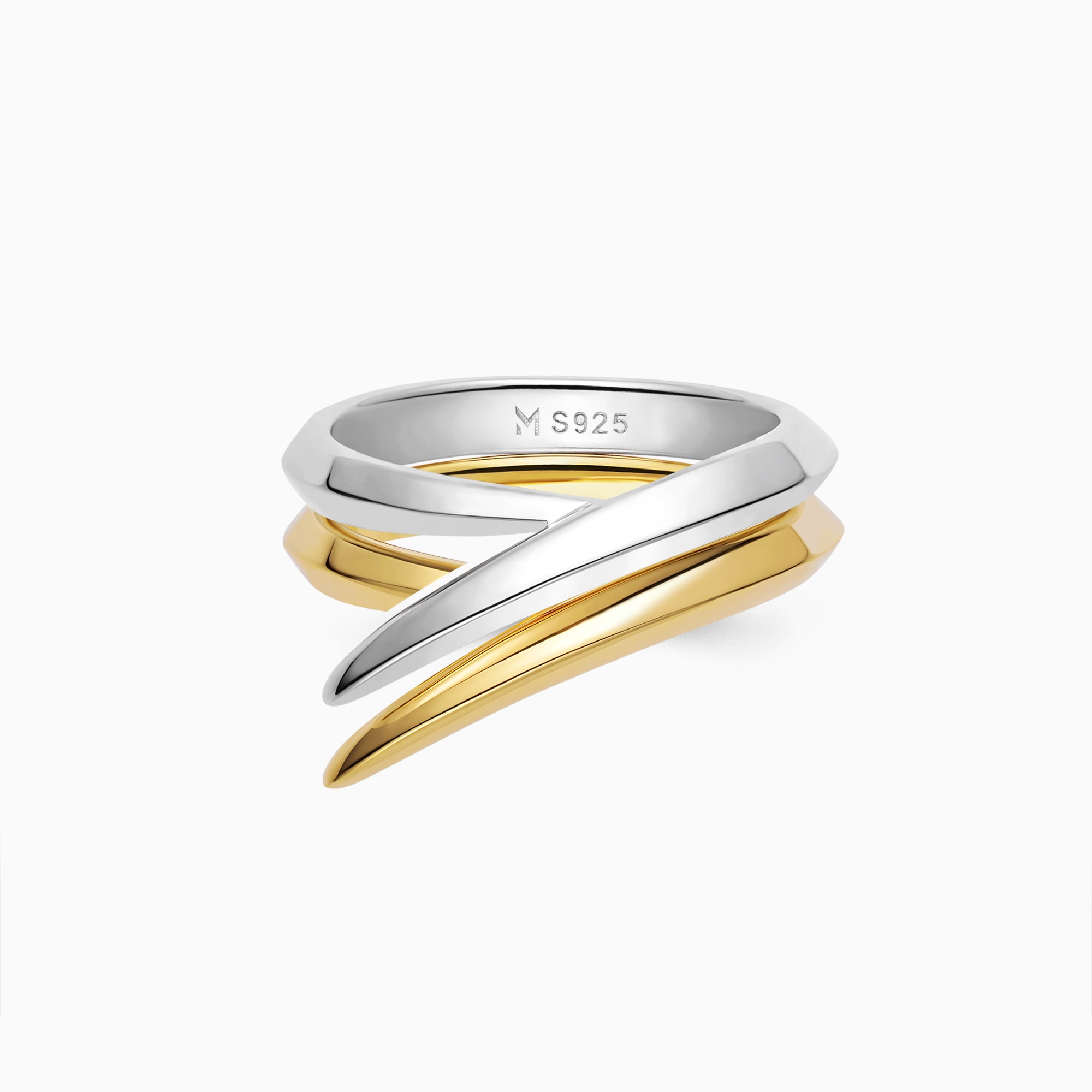 Pointed Curve Ring